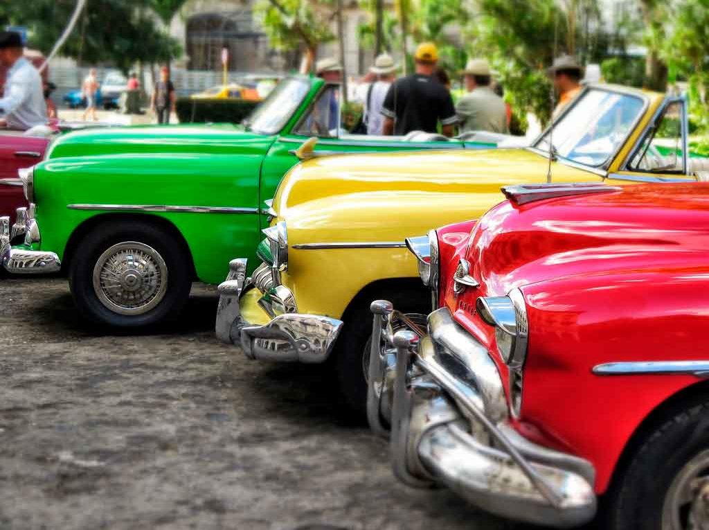 Carros em Cuba